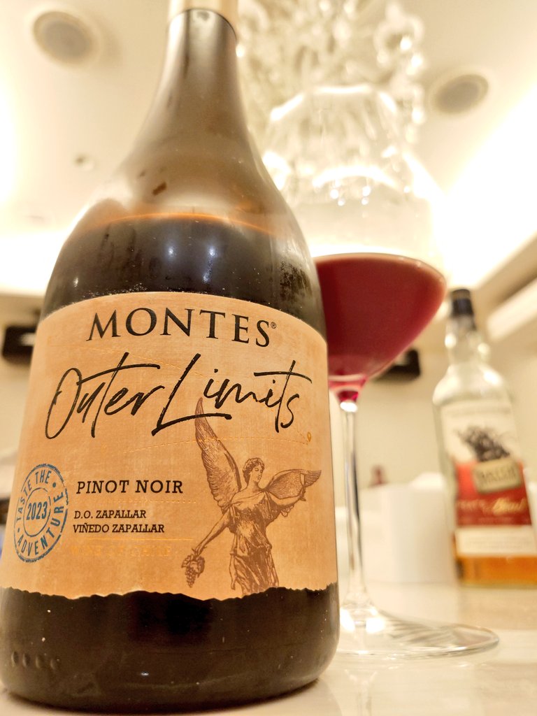 Montes Outer Limits Pinot Noir 2023