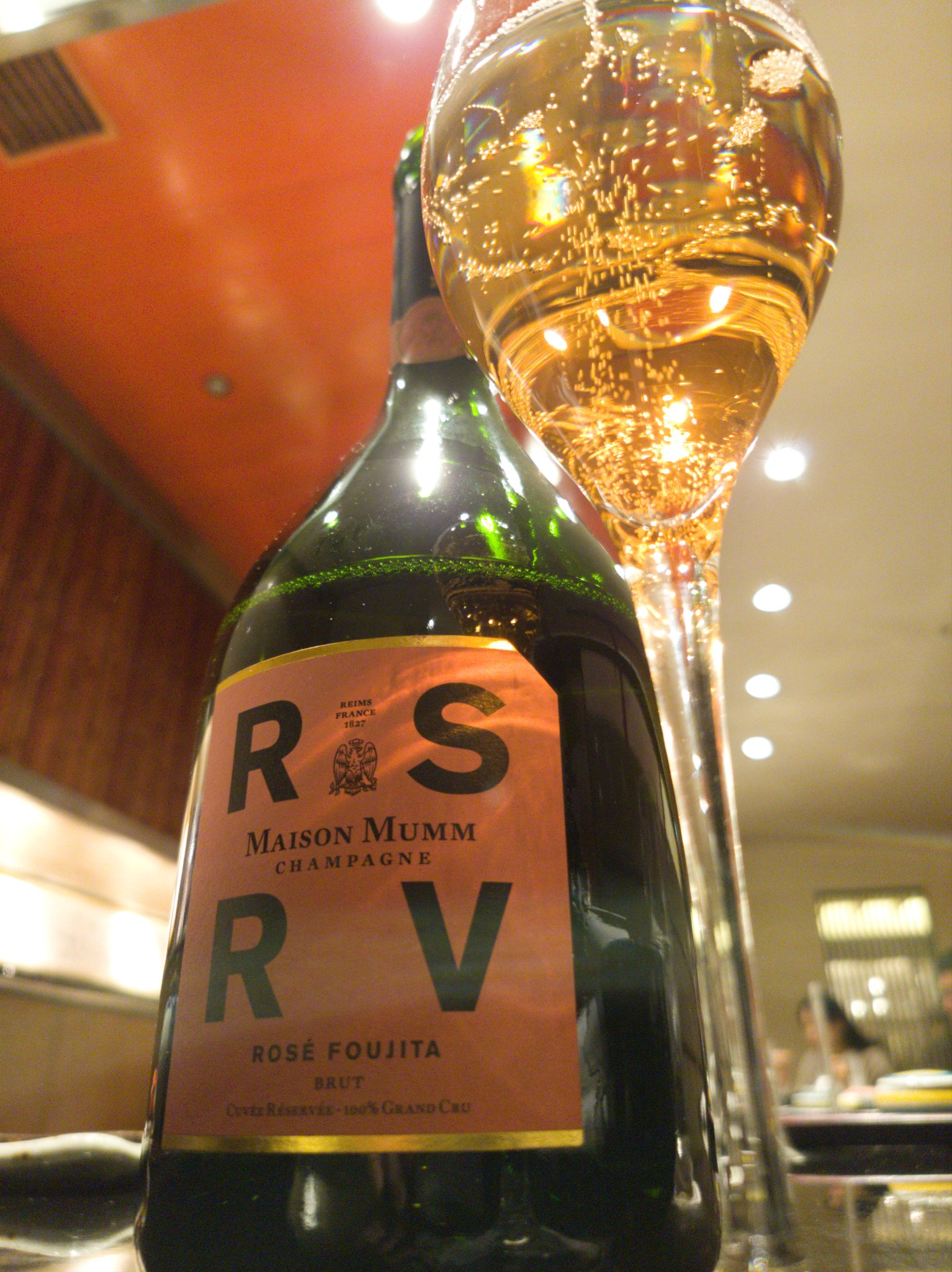 G.H. Mumm RSRV Rose Foujita NV